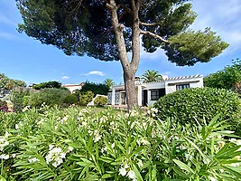 Casa con magnificas vistas y jardin en alquiler - Canyelles