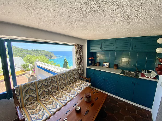 Schönes Haus mit Pool und Panoramablick aufs Meer  4 pax